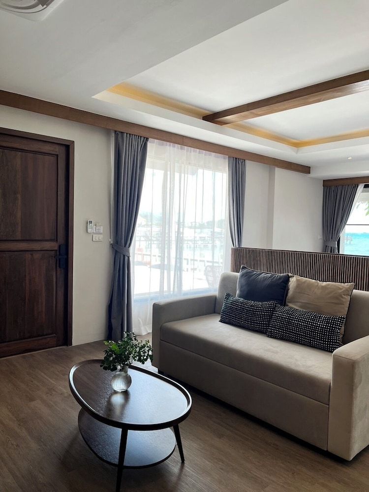 Punnpreeda Beach Resort Beach Front Villa with One way Airport Transfer 21
