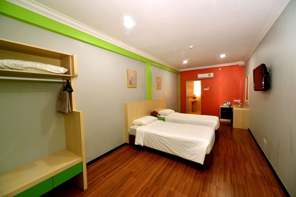 Classic Boutique Hotel Kuantan Superior Twin Room 4