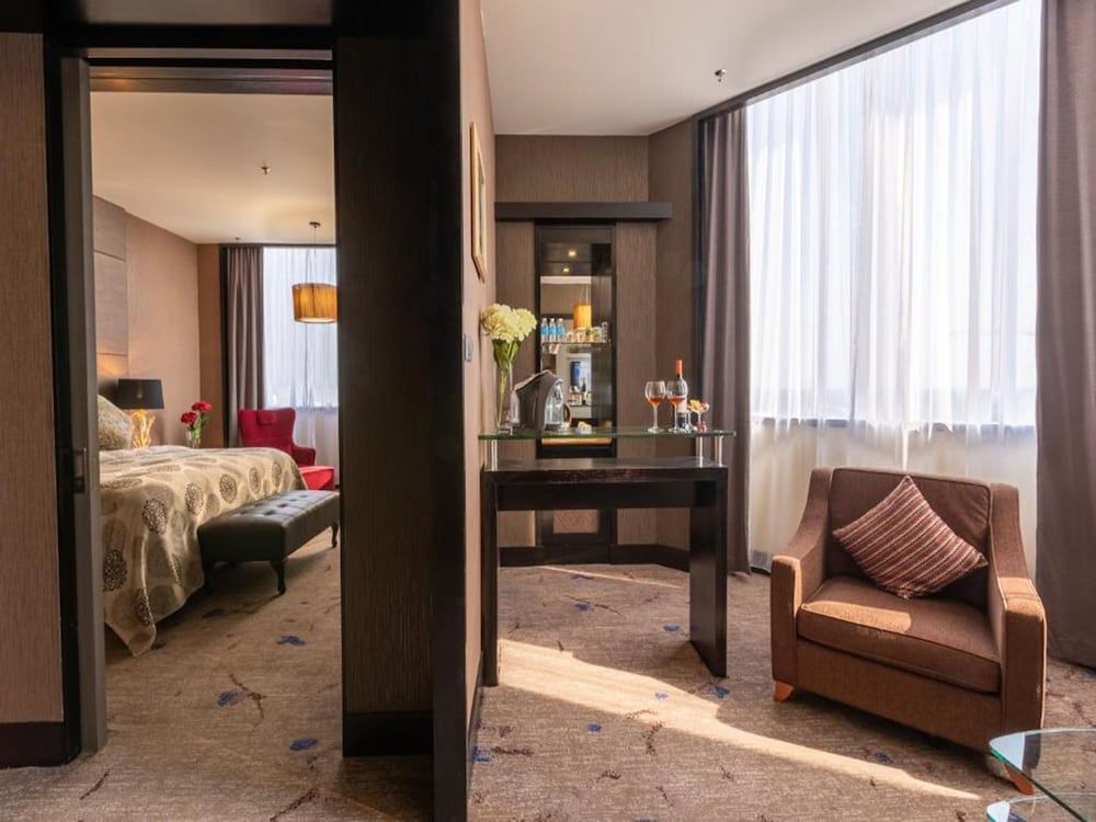 New World Suites Royal Suite 4