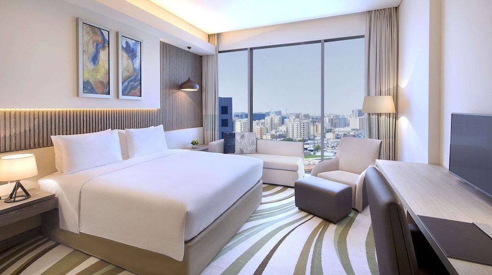 DoubleTree by Hilton Hotel Doha Old Town Room, 1 King Bed 3