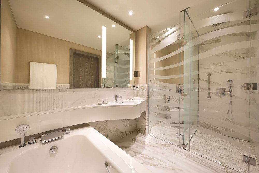 undefined DoubleTree by Hilton Hotel Doha Old Town 10