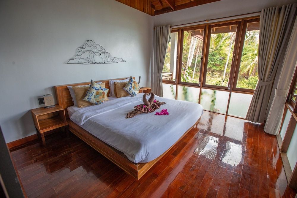 Coral View Resort Seaview Chalet 4