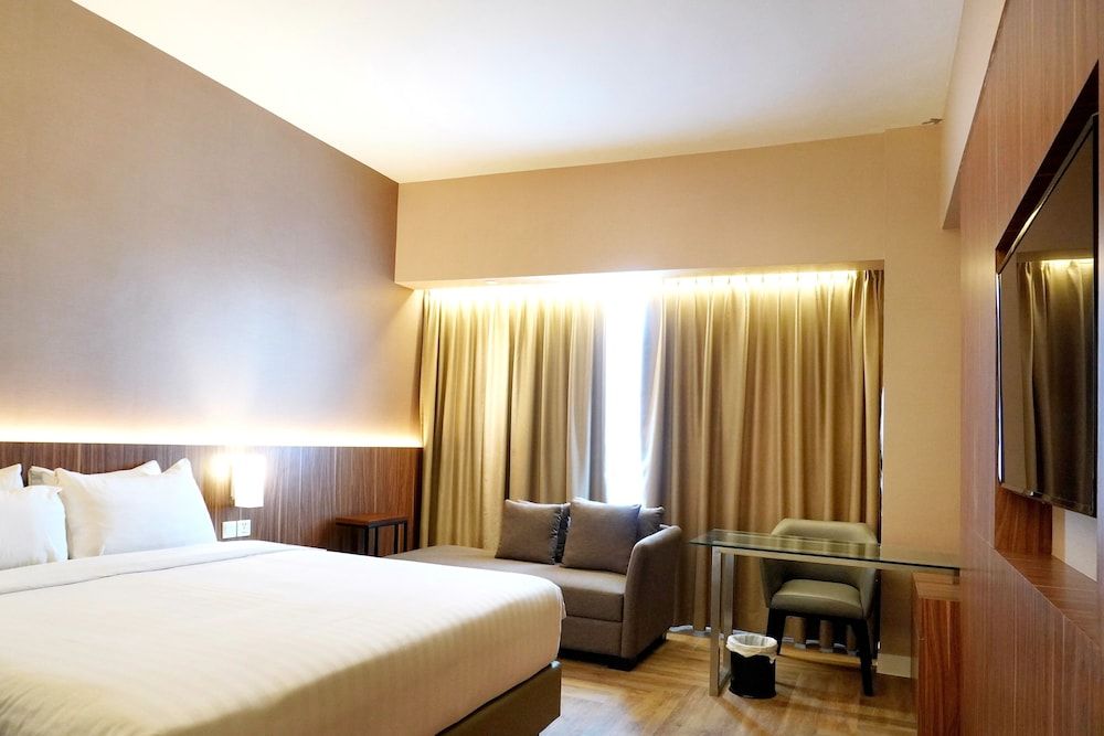 Grand Deluxe Room