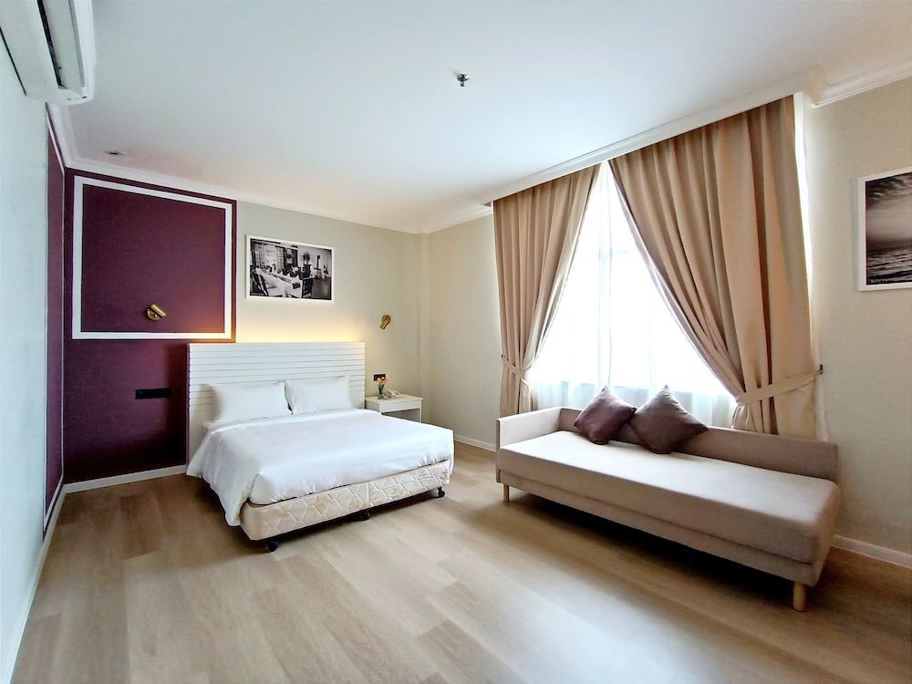 Raia Inn Penang Superior Double Room