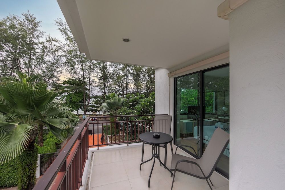 The Title Condo by TropicLook Comfort Room 4