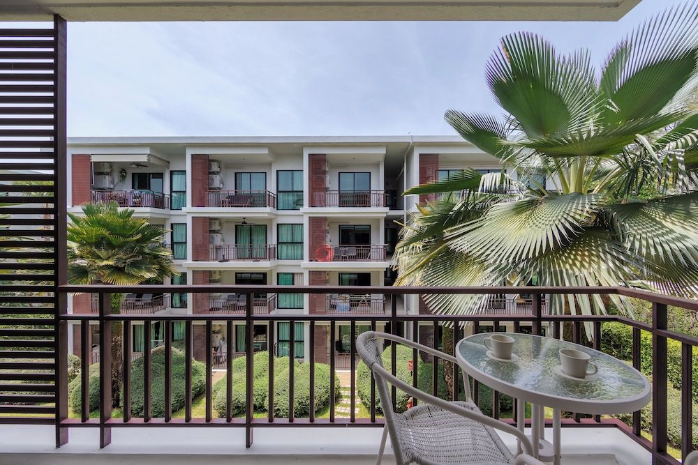 undefined The Title Condo by TropicLook 9