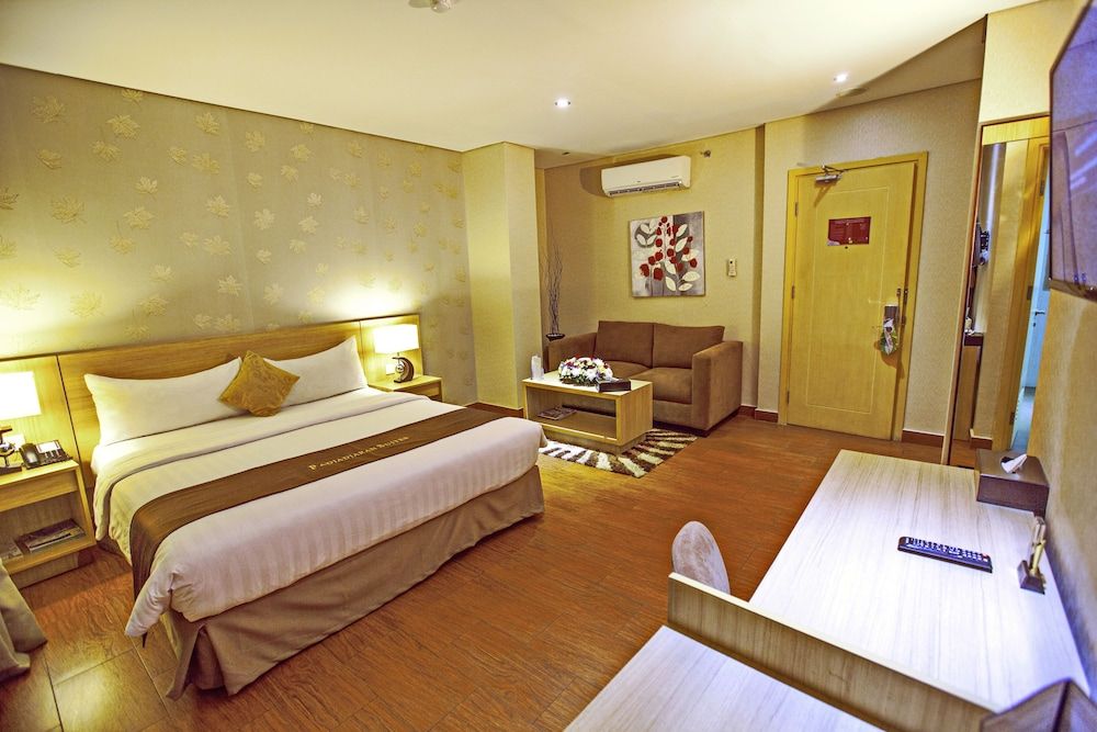 Padjadjaran Suites Resort & Convention Executive Double Room, 1 Bedroom, City View 2