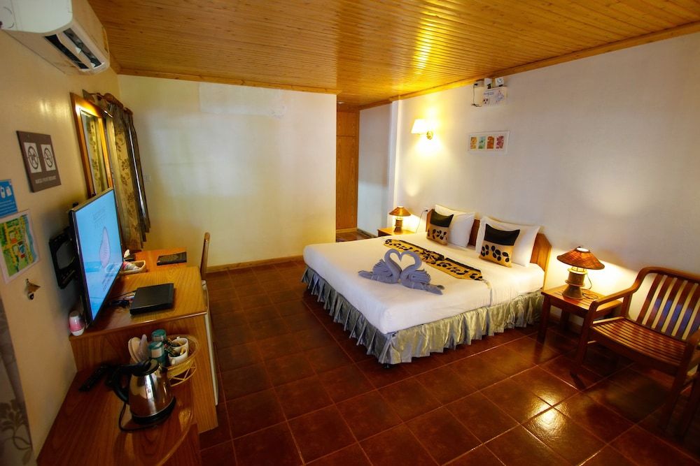 Rocky Point Resort Deluxe Room, 1 Bedroom