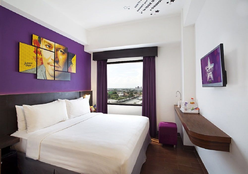 Fame Hotel Gading Serpong Superior Twin Room 4