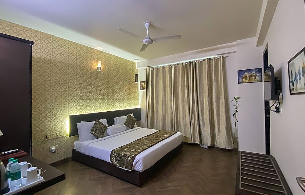 WoodApple Residency Deluxe Double Room 17