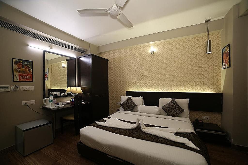 WoodApple Residency Deluxe Double Room 10