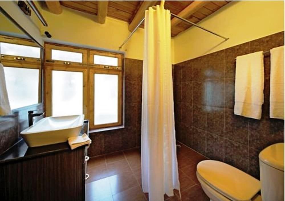 Saboo Resorts Cottage Suite 8