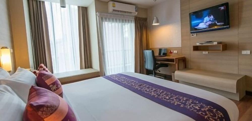 Marsi Hotel Standard Double Room 4