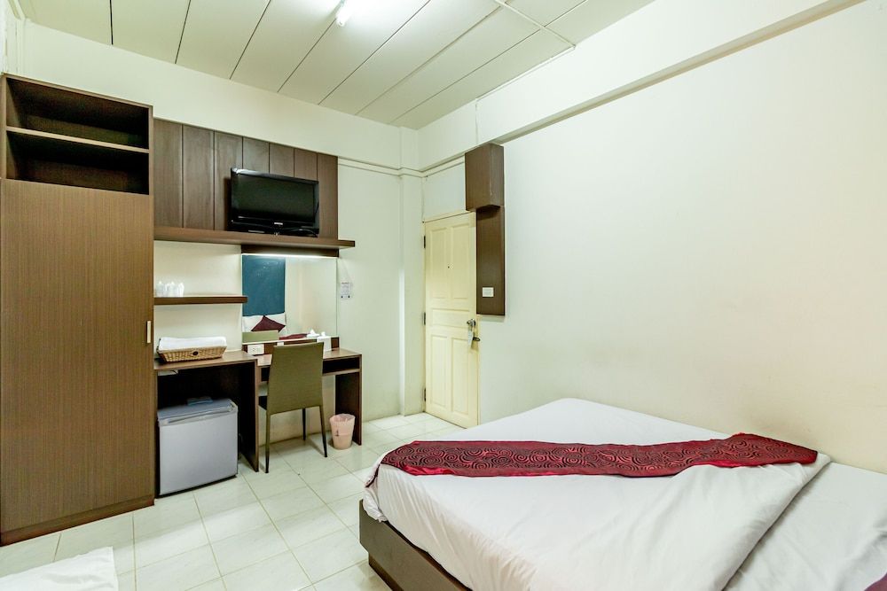 Riski Residence Bangkok-noi Standard Room