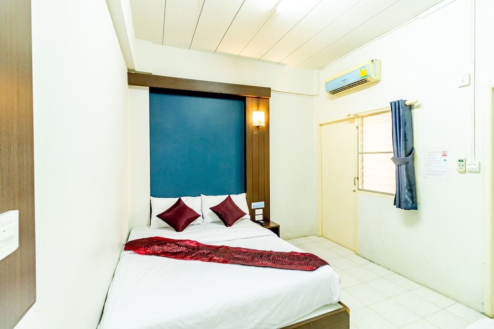 Riski Residence Bangkok-noi Standard Room 4