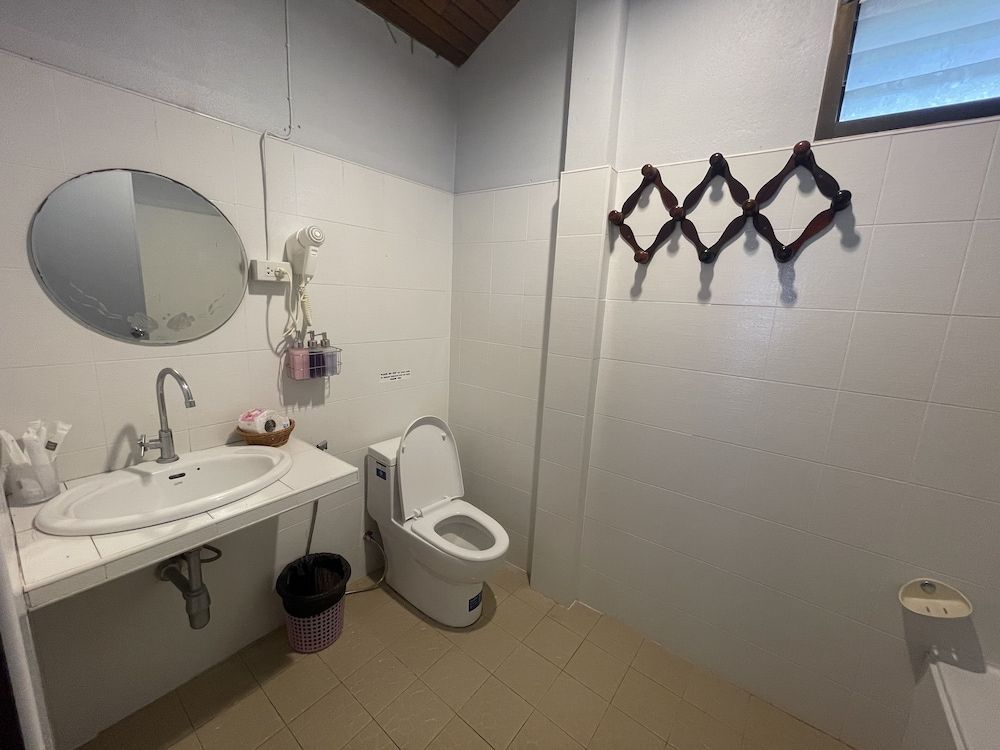 Pen's Bungalow Deluxe Bungalow, Multiple Beds 7