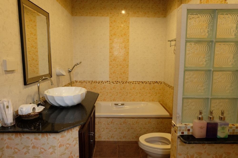 Pen's Bungalow Deluxe Bungalow, 1 Double Bed, Refrigerator, Park View 3