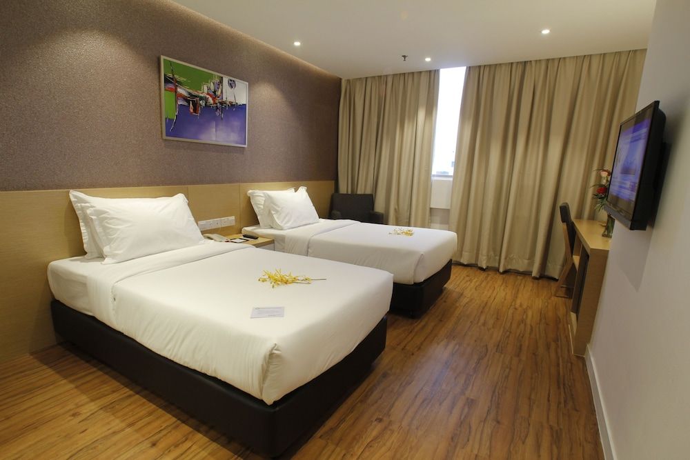 undefined Hotel Excelsior 3