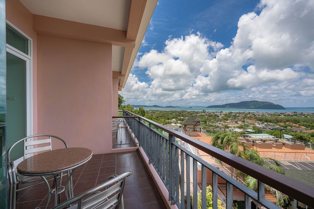 The View Rawada Phuket Grand Double or Twin Room, 1 Double or 2 Twin Beds, Sea View 8