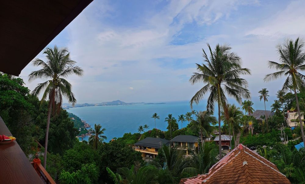 Laem Sila Resort Junior Suite, 1 King Bed, Ocean View 11