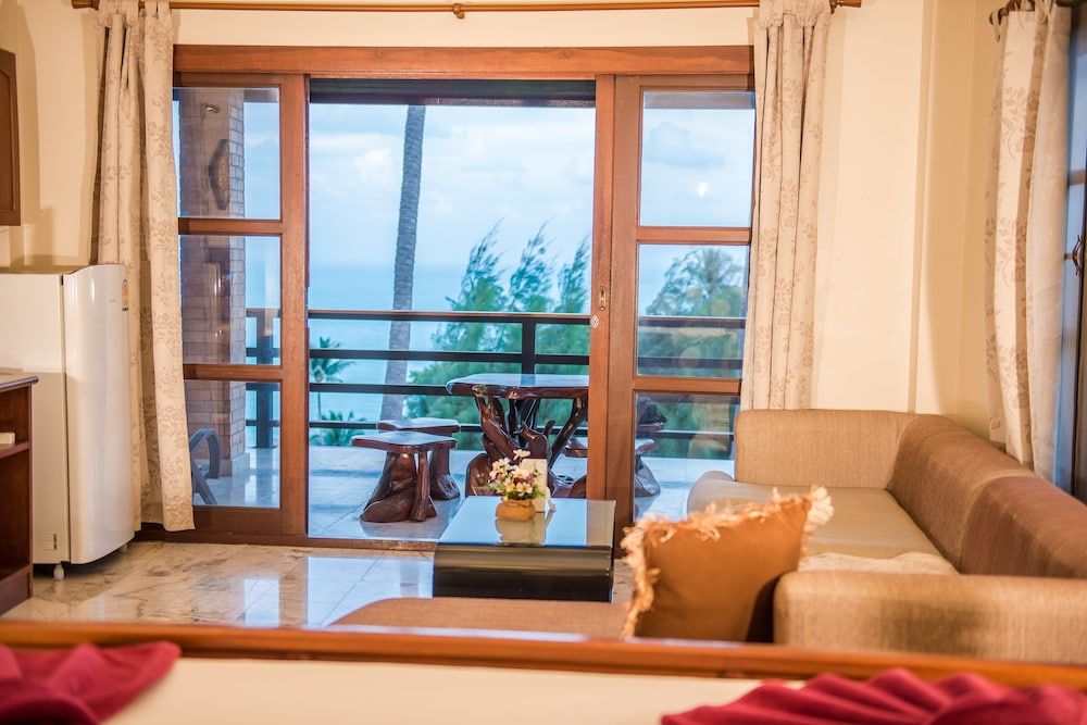 Laem Sila Resort Grand Villa, 2 Bedrooms, Ocean View 5