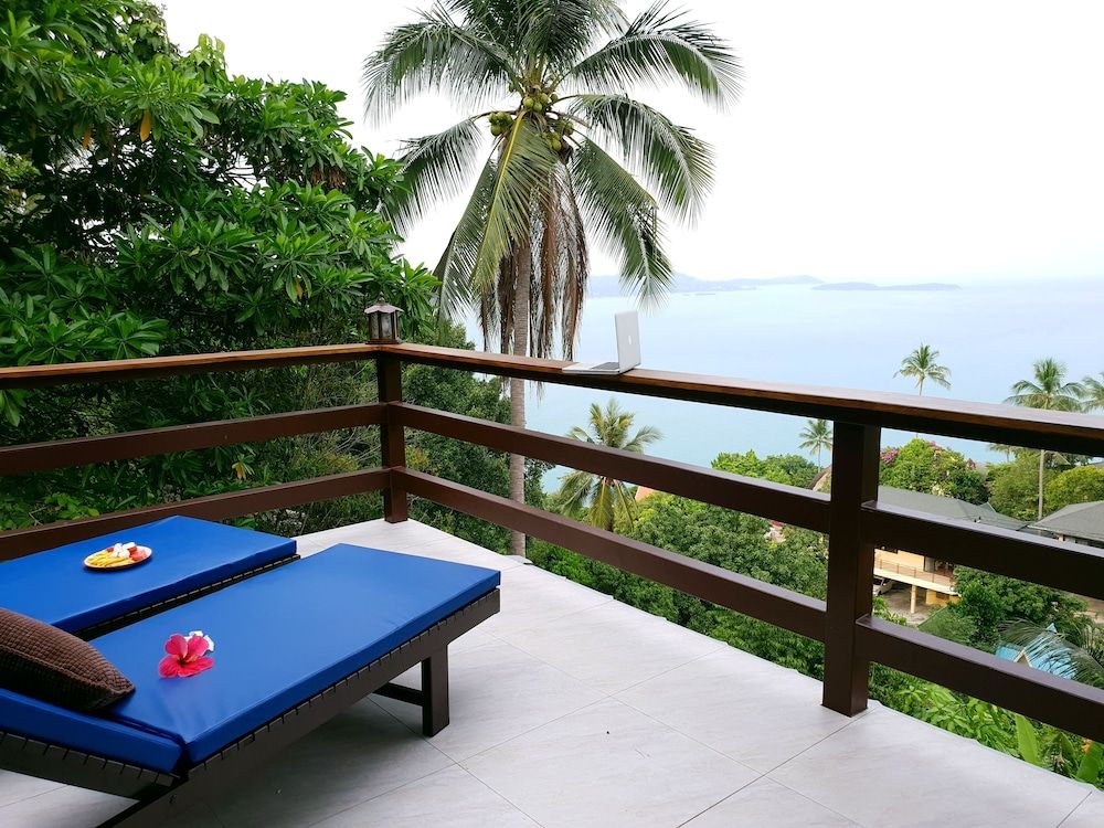 Laem Sila Resort Junior Suite, 1 King Bed, Ocean View 10