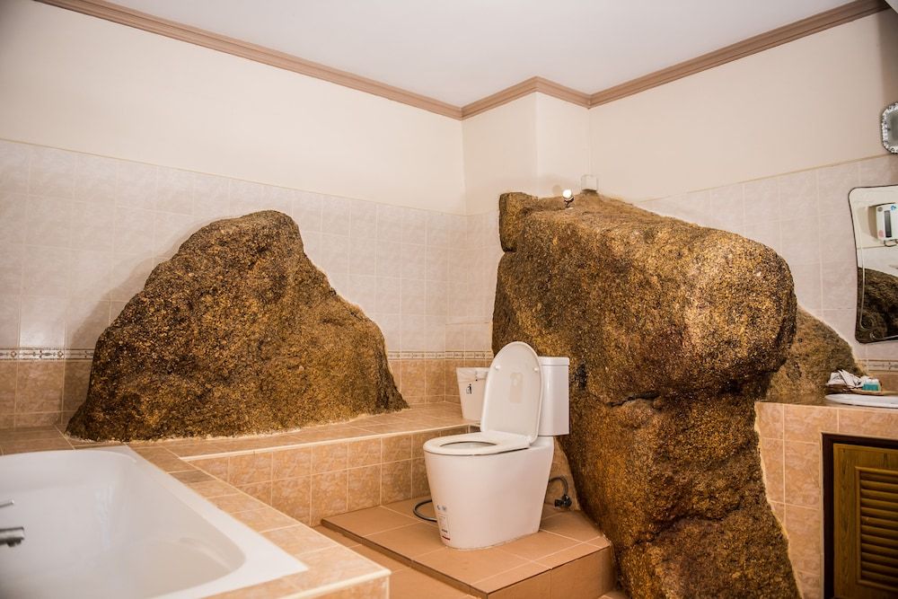 Laem Sila Resort Grand Villa, 2 Bedrooms, Ocean View 4