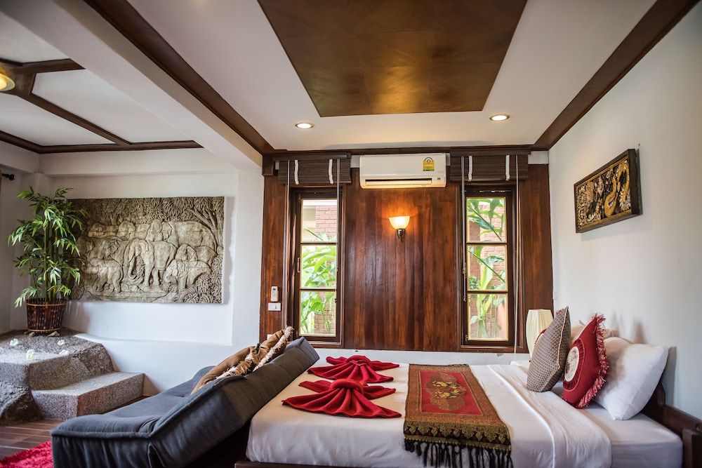 Laem Sila Resort Deluxe Villa, 2 Bedrooms, Ocean View 3