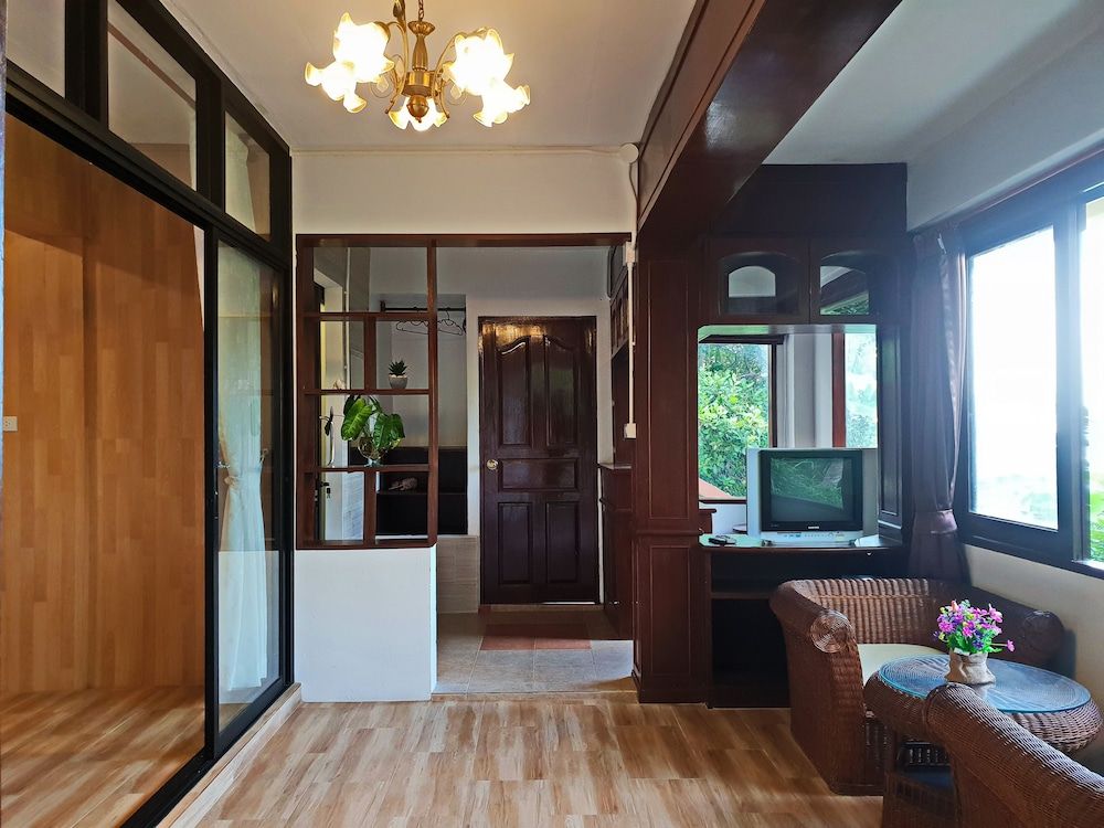 Laem Sila Resort Deluxe Villa, 2 Bedrooms, Ocean View 21