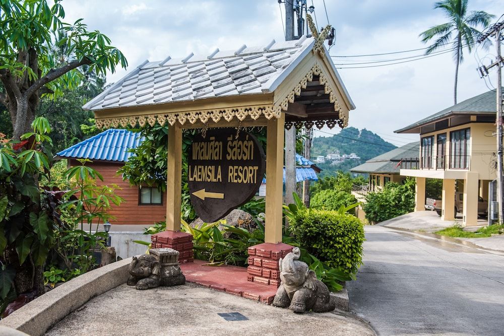 undefined Laem Sila Resort 10