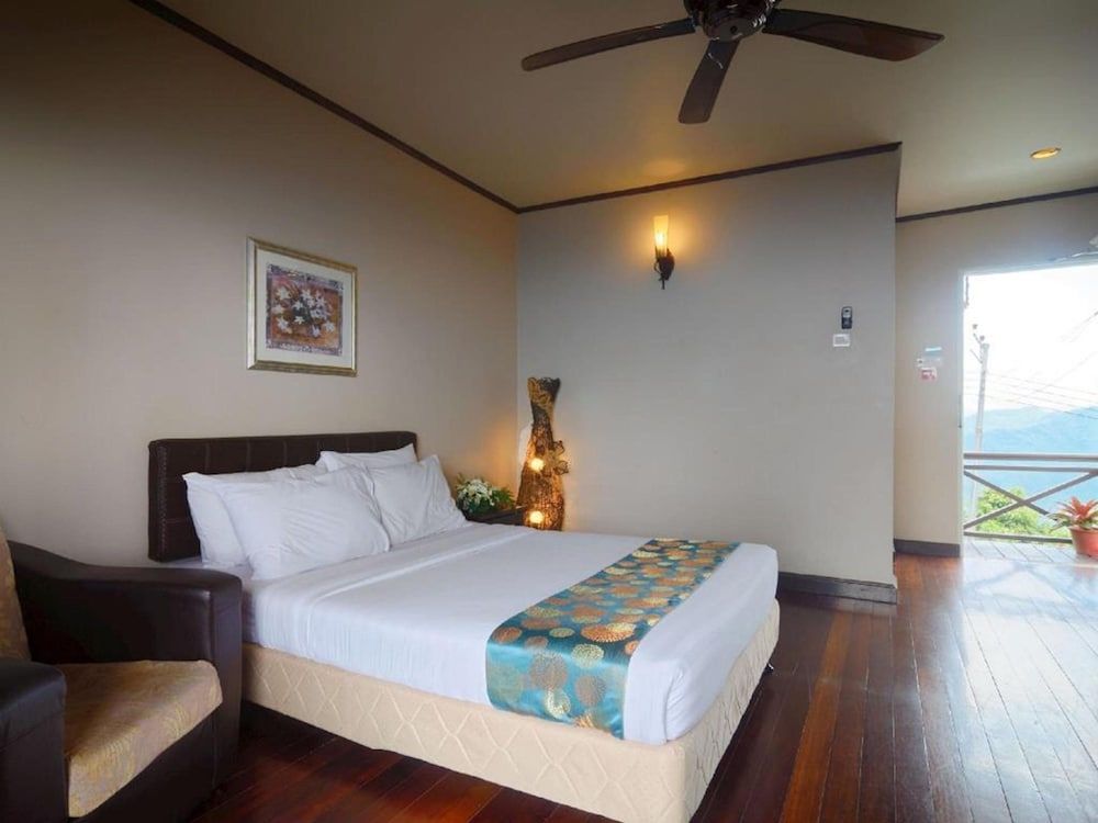Kasih Sayang Hill Resort Standard Double Room