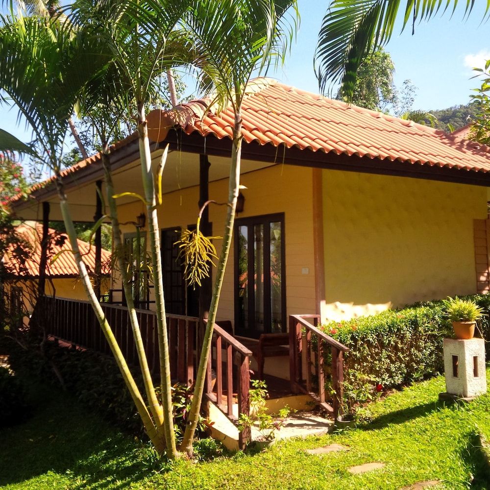undefined Paradise Bungalows 6