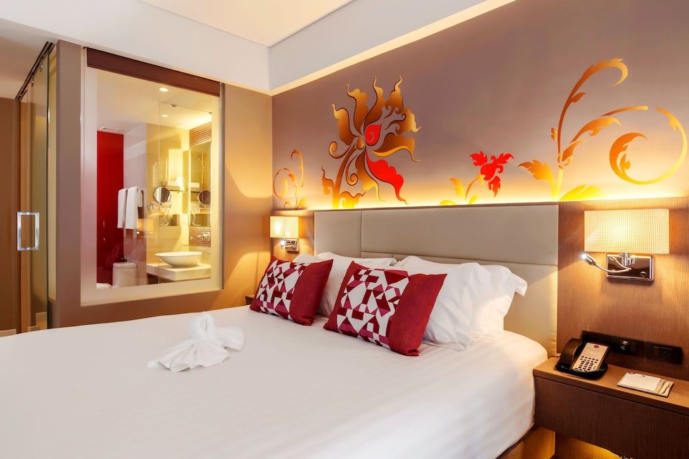 Grand Mercure Phuket Patong Superior Room, 1 King Bed