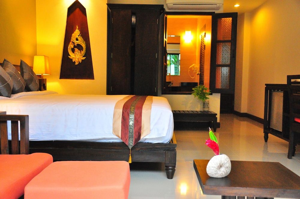Deluxe Double or Twin Room, Pool Access