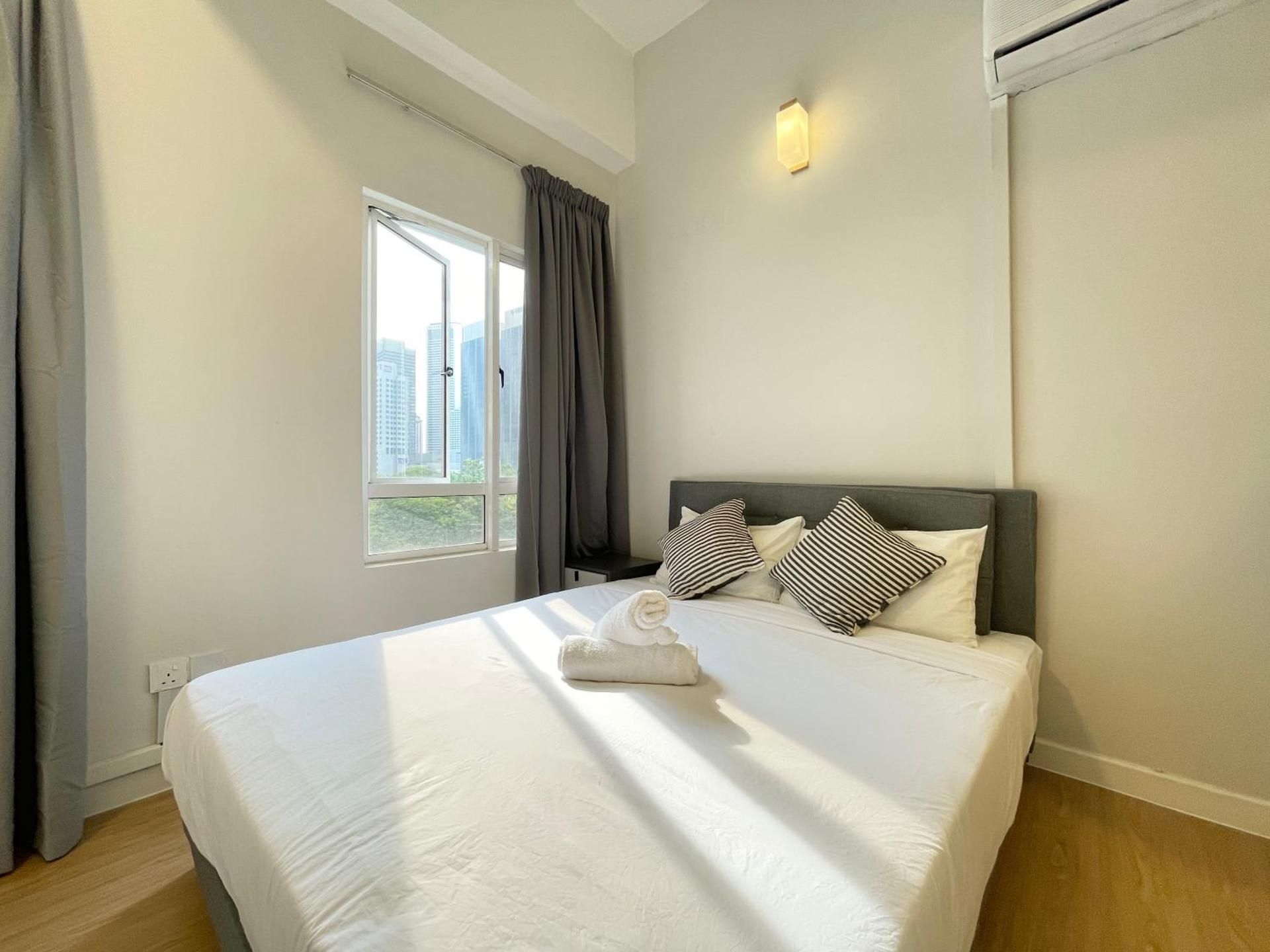 Studio Apartment with Balcony