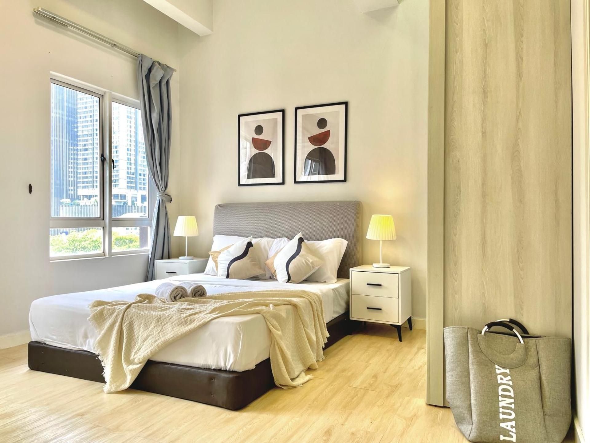One-Bedroom Apartment With City View