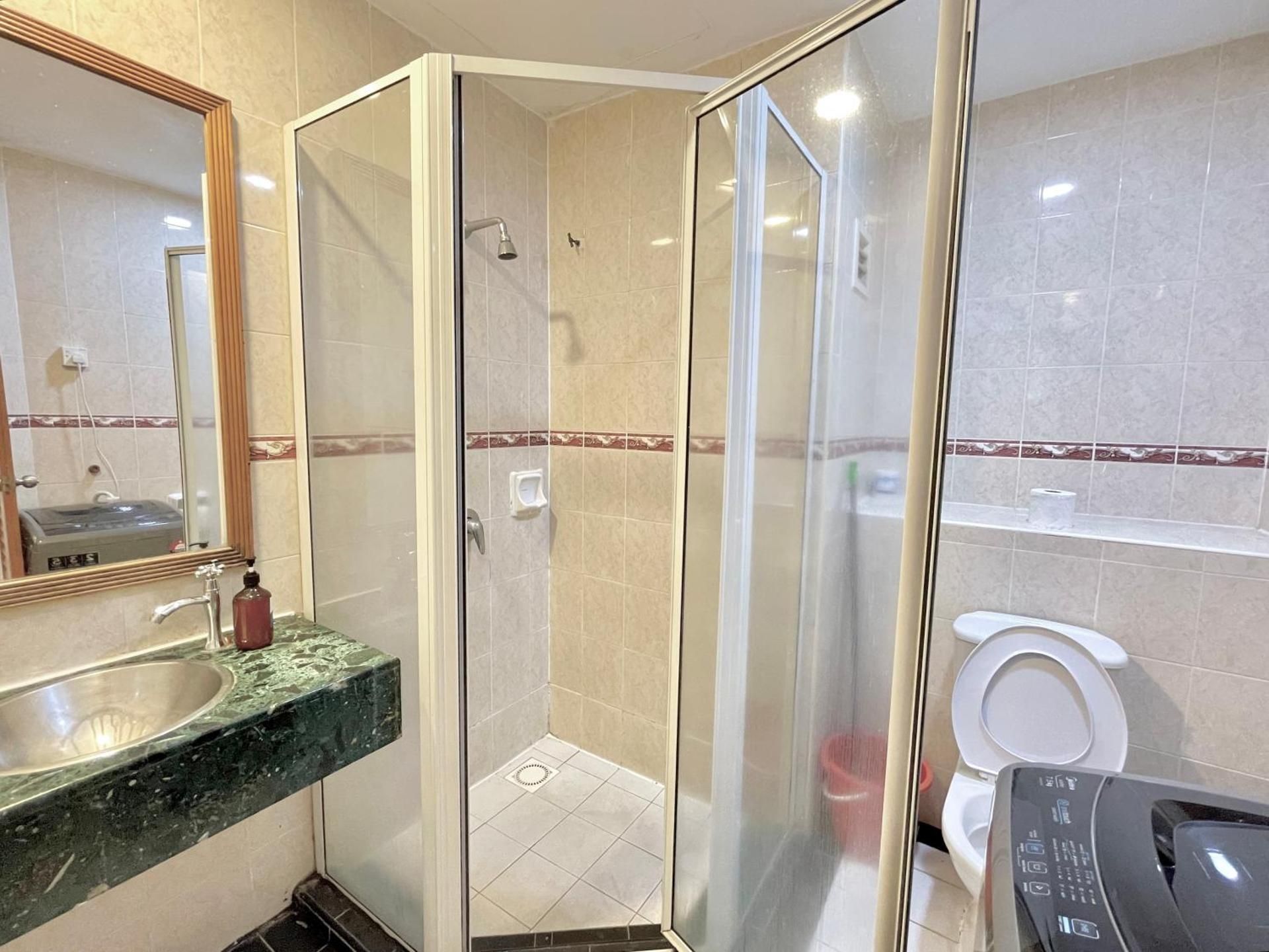 Deluxe One-Bedroom Apartment with City View