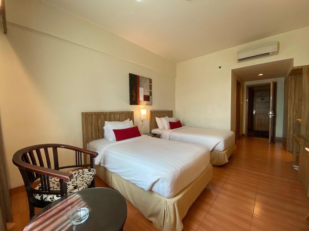 Grand Zuri Dumai Superior Twin Room 3