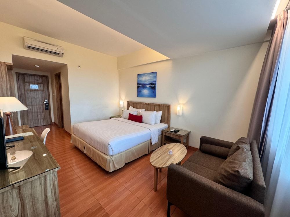 Grand Zuri Dumai Deluxe Double Room