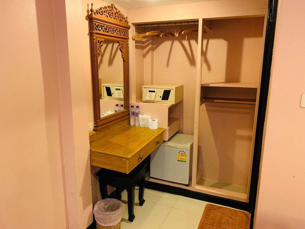 Delight Resort Budget Twin room 7