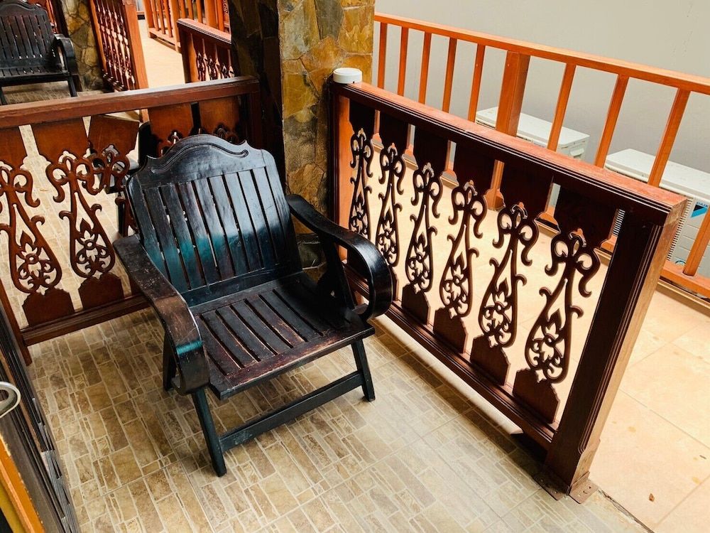 Delight Resort Economy Twin room 8