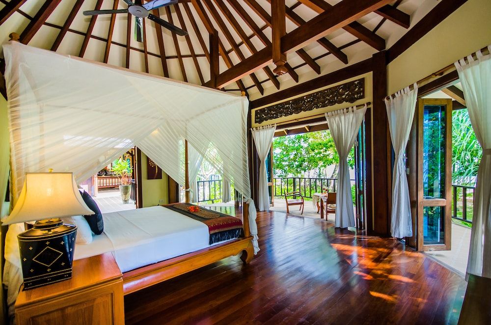 Four Bedroom Beach Pool Villa