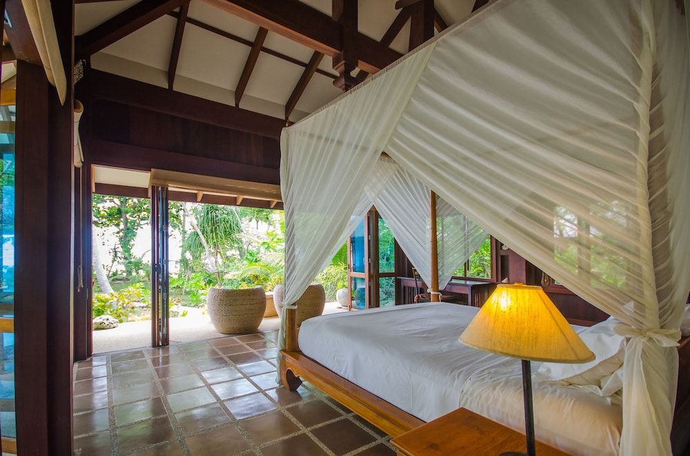 Luxury Villa, 3 Bedrooms, Ocean View, Beachfront