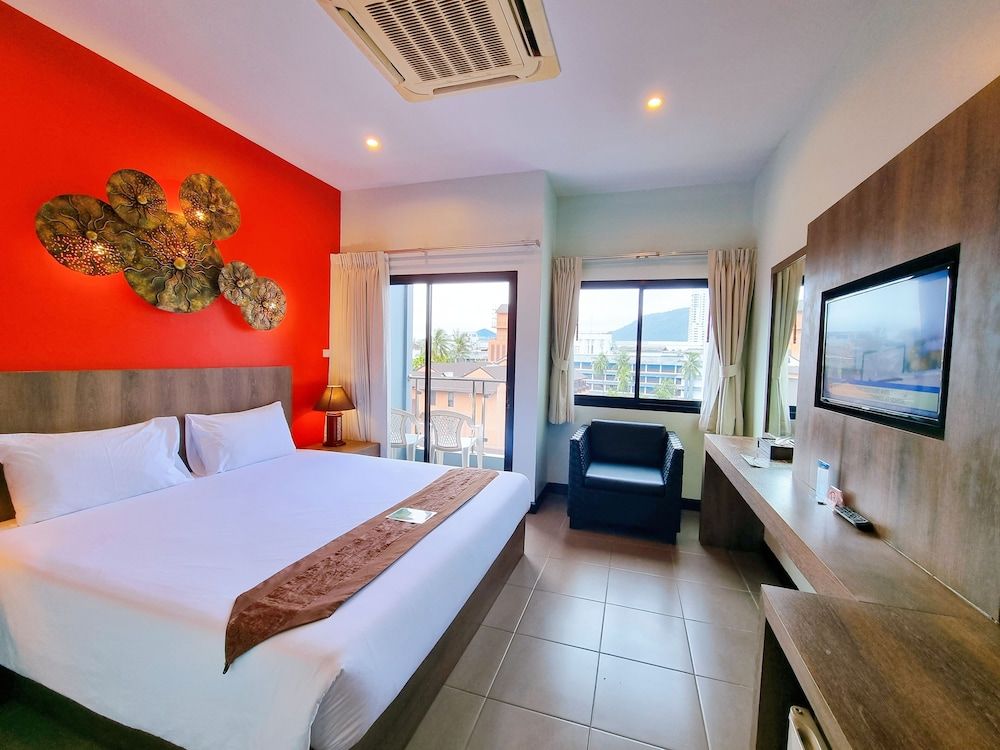 YouDee Hotel Patong (formerly Meir Jarr Hotel)