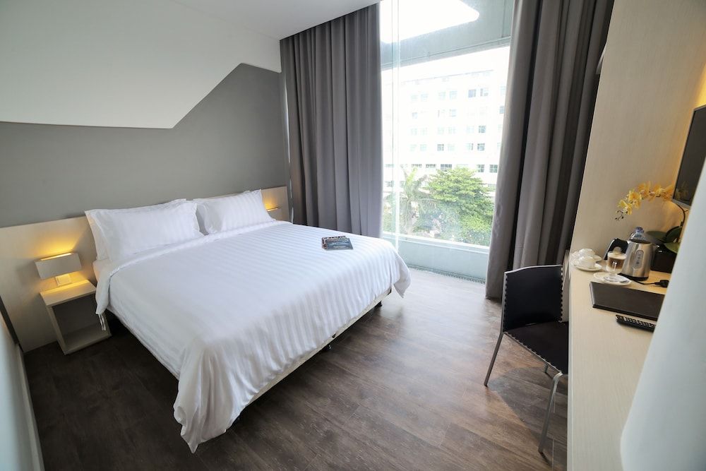 Deluxe Double or Twin Room