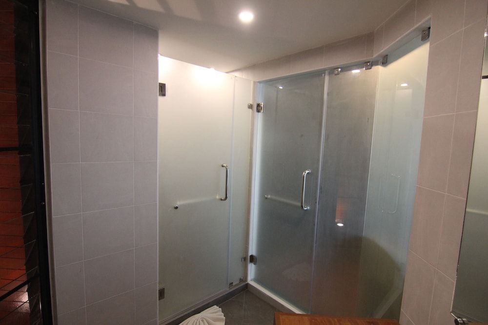 Klong Prao Resort Deluxe Room 7