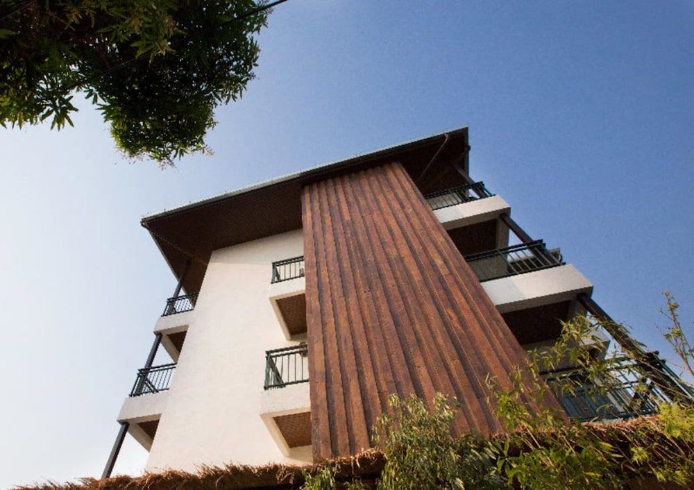 undefined Green Tiger House 3