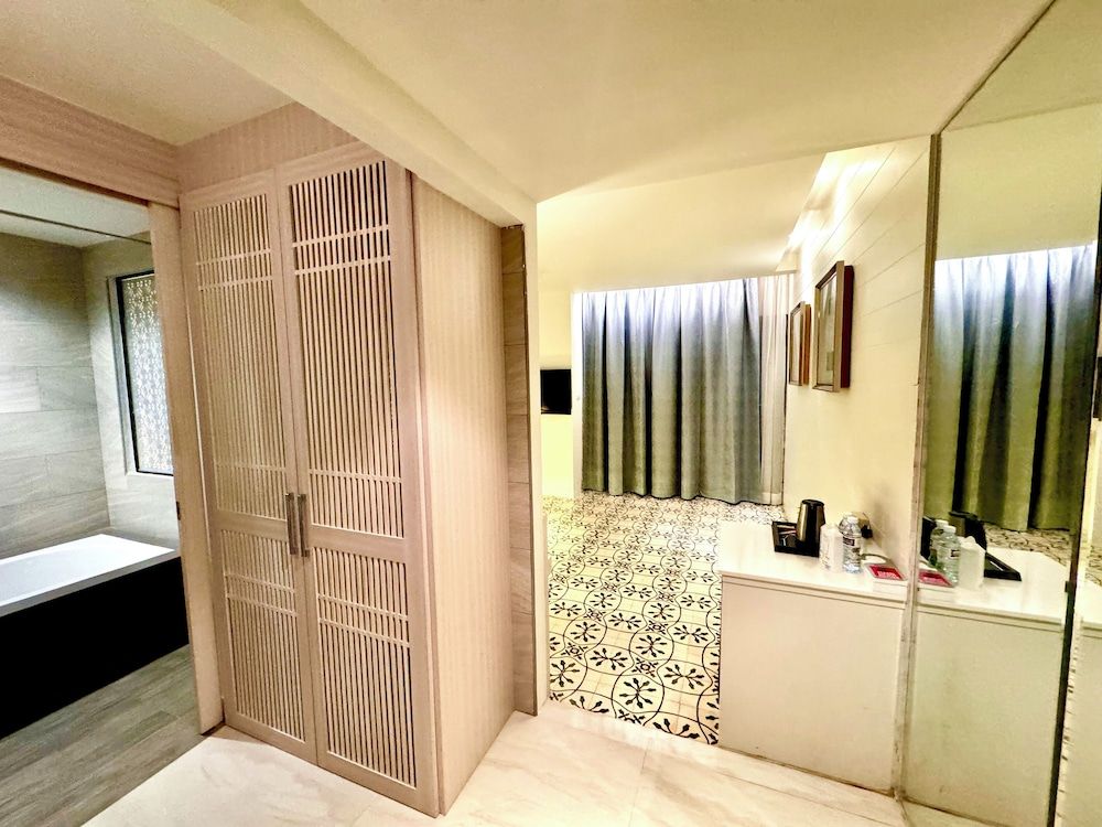 De coze' Hotel Deluxe Room 12