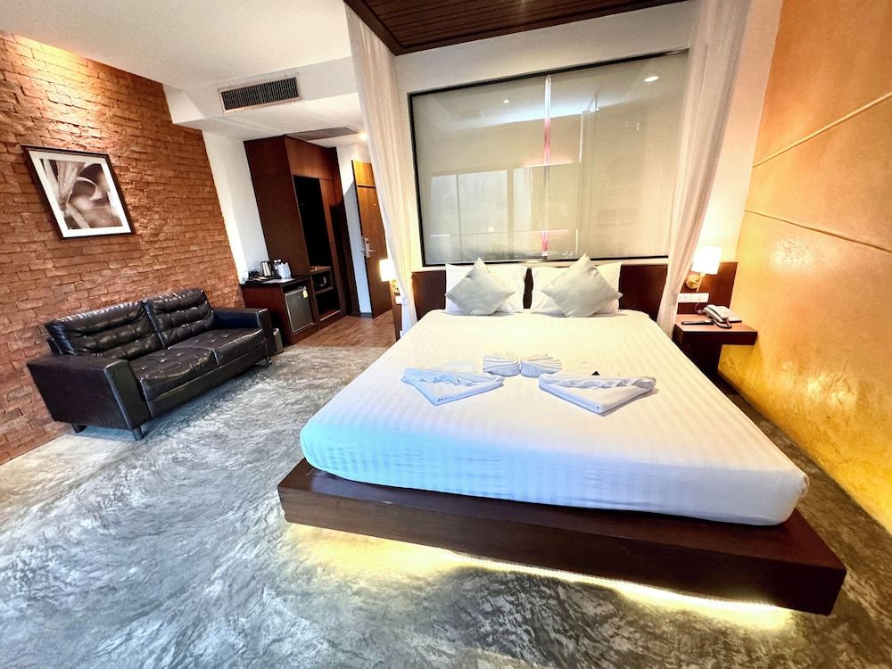 De coze' Hotel Deluxe Room 5