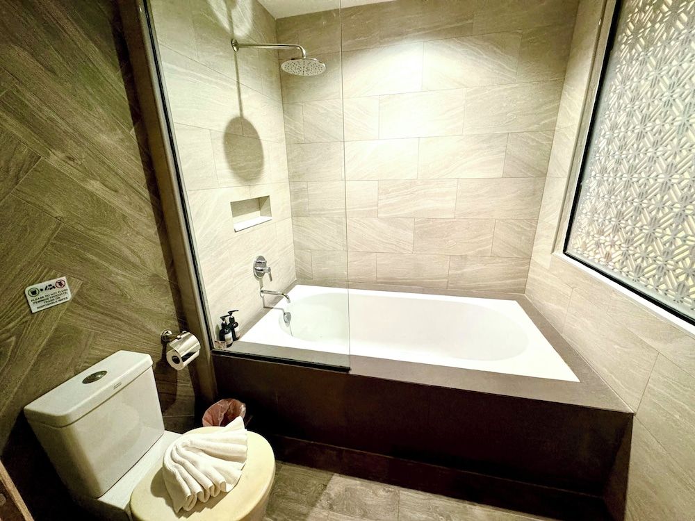 De coze' Hotel Deluxe Room 8